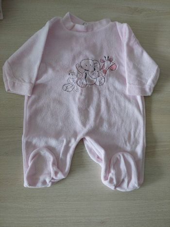 Grenouillère motif éléphant fille 3 mois