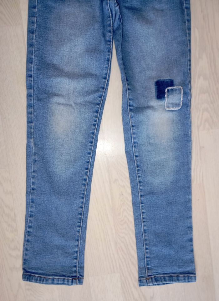 Jeans denim bleu délavé avec motifs usés Regular stretch Vert Baudet
T. 9 ans - photo numéro 3