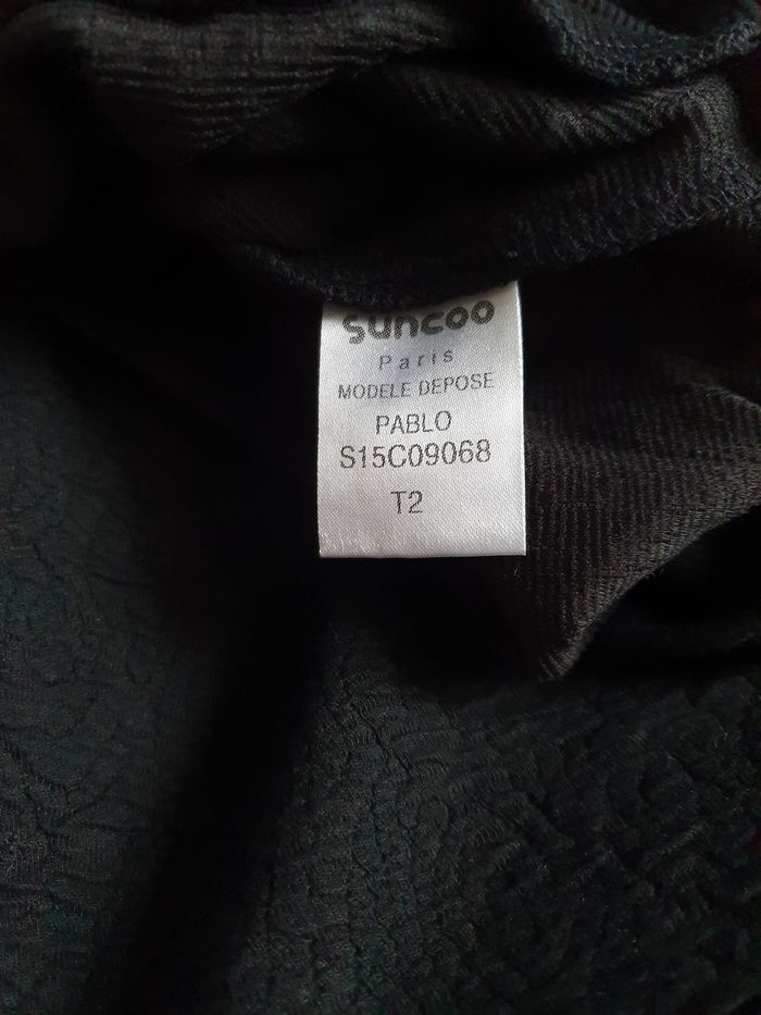 Pull Marque Suncoo Paris taille 2 - photo numéro 4