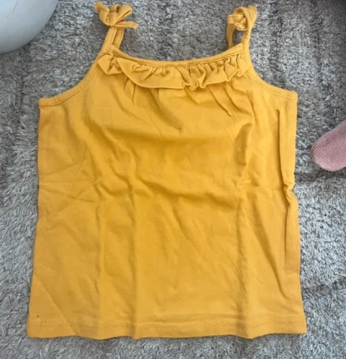 Short et t-shirt 9 mois - photo numéro 6