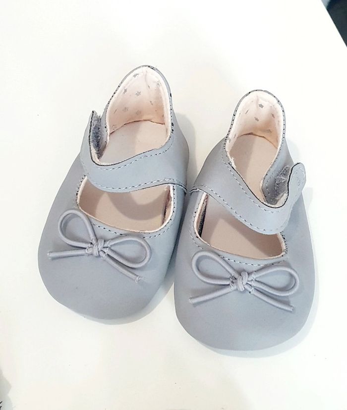 Lot chaussures bebe fille - photo numéro 6
