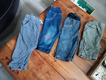2 jeans, 1 jogging, 1 short
