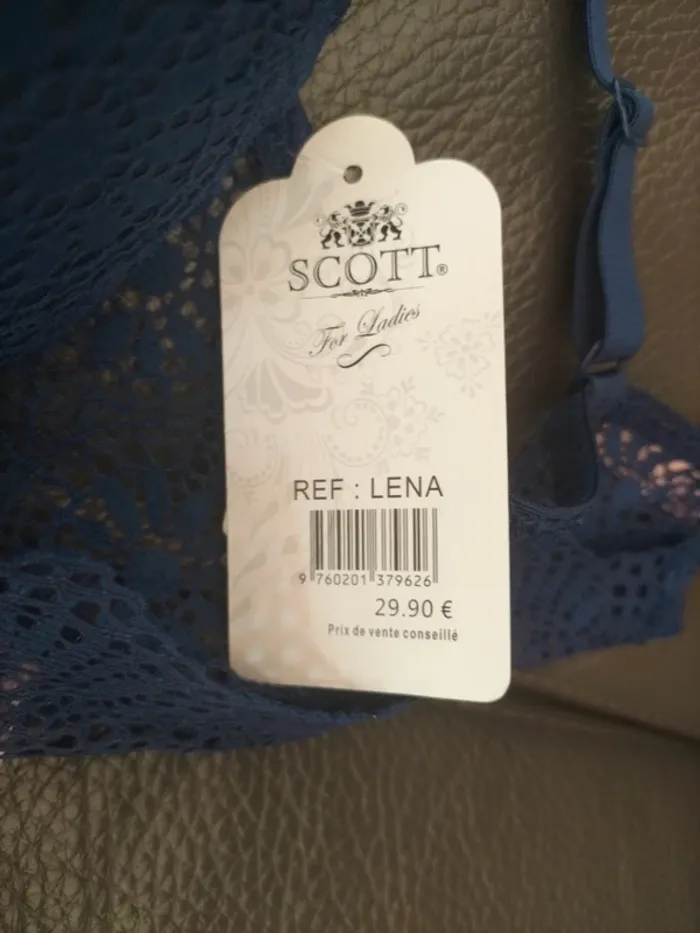 Soutien gorge neuf - photo numéro 5
