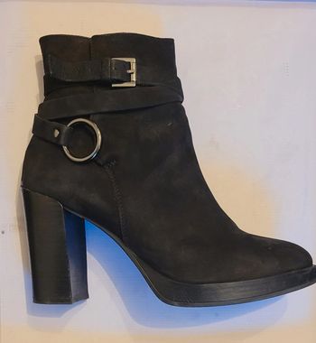 Bottines à talon p.40