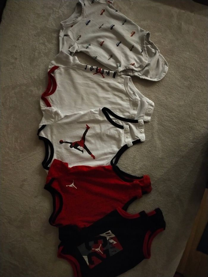 Lots vêtements 6 mois - photo numéro 6