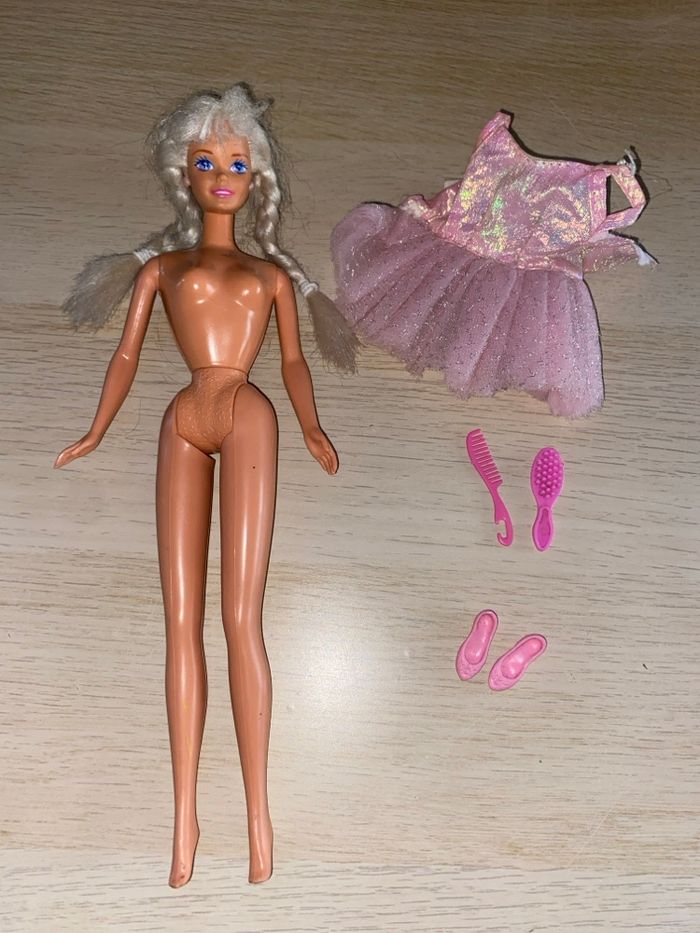 Barbie poupée Mattel foam n color 1995 doll - photo numéro 3