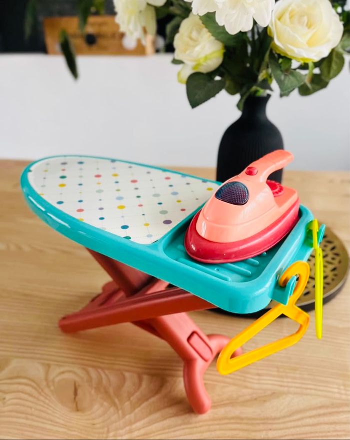 Table à repasser jouet enfant