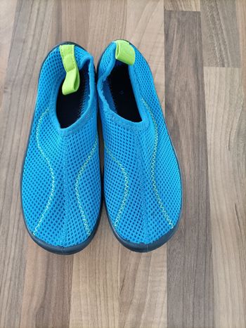 Chaussures aquatiques bleu anis 30-31 tribord