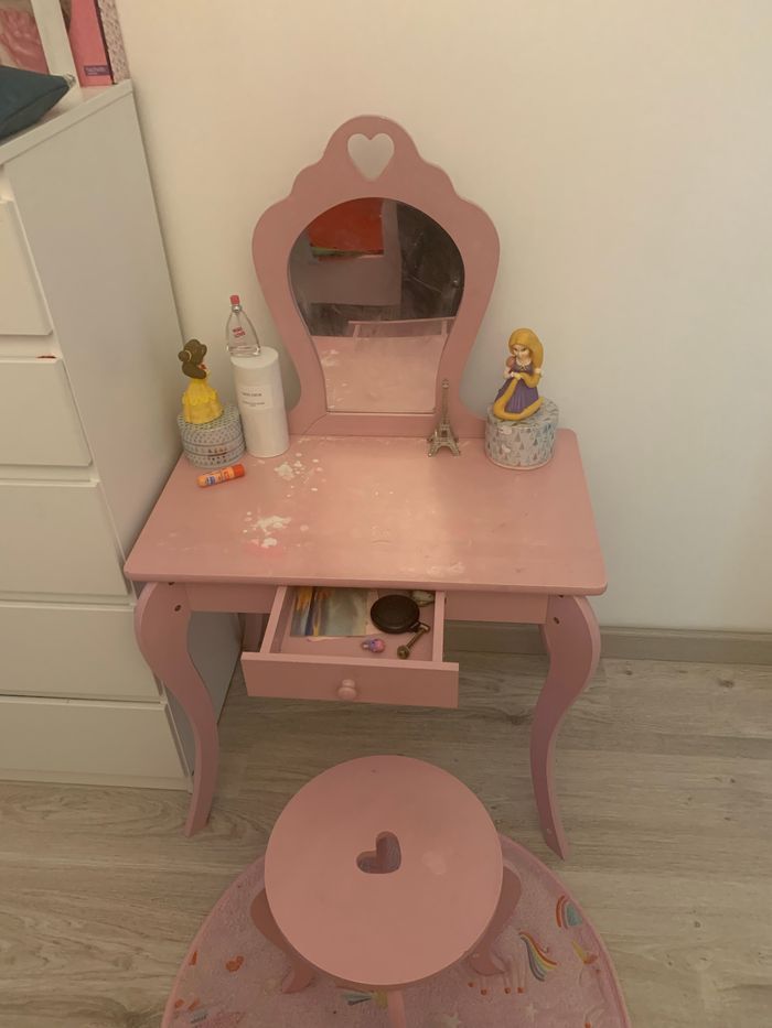 Coiffeuse 💇🏼‍♀️ pour filles avec tabouret - photo numéro 2