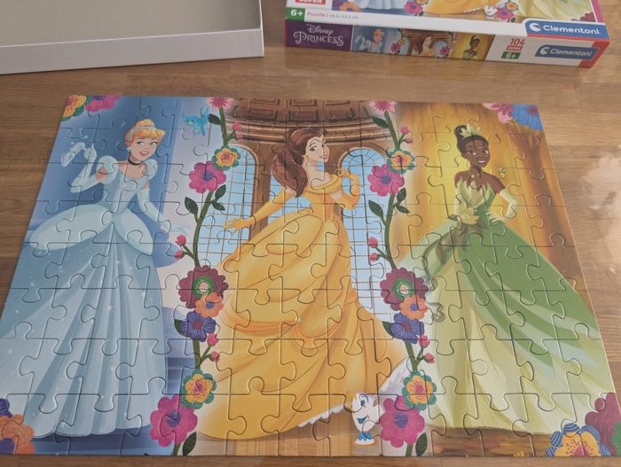 Puzzle Disney Princesses 104 pièces complet grand format Clementoni - photo numéro 2