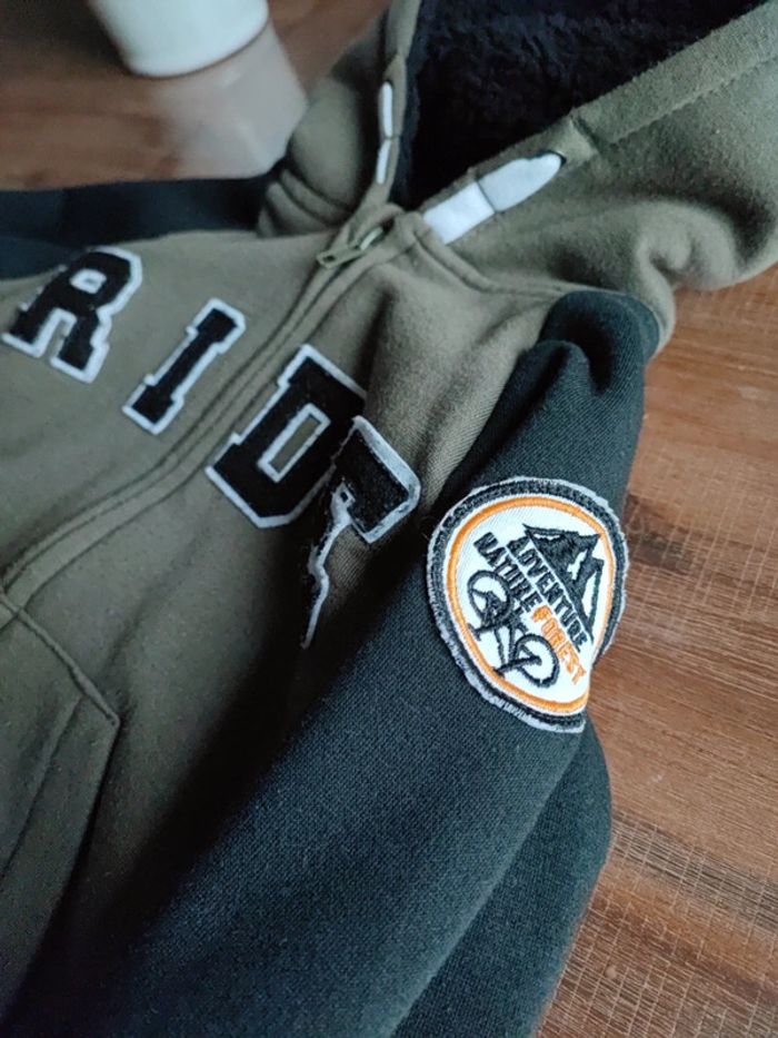 Sweat capuche hiver 4 ans - photo numéro 4