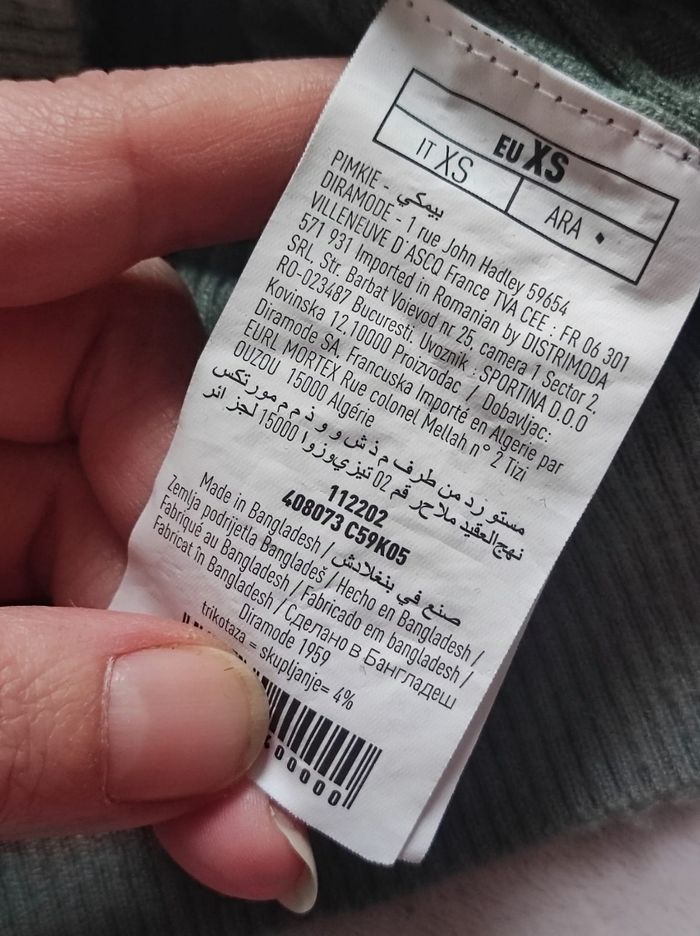 Pull court à col rouler taille XS - photo numéro 4