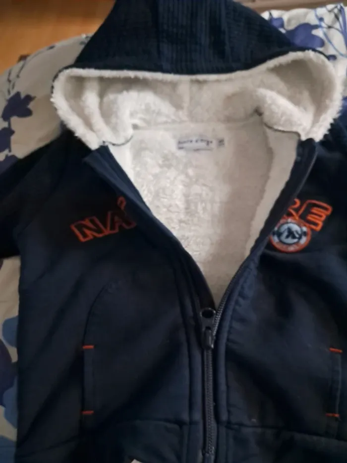 Lot de vestes 18,23 mois