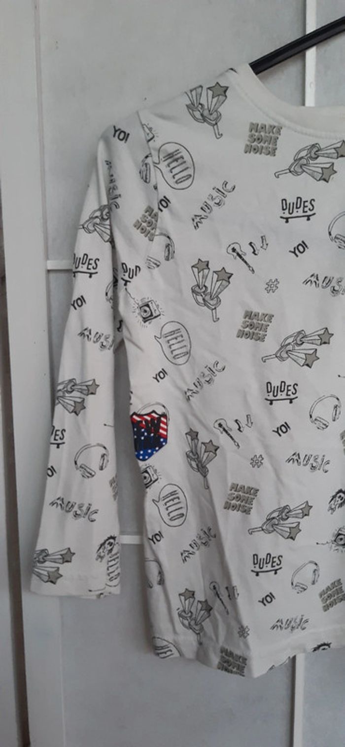 Tee-shirt 4.5ans 110cm manches longues - photo numéro 4