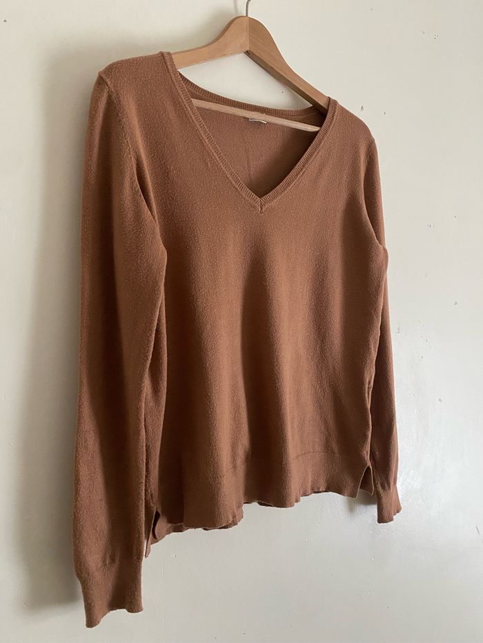 Pull col v marron pimkie - photo numéro 3