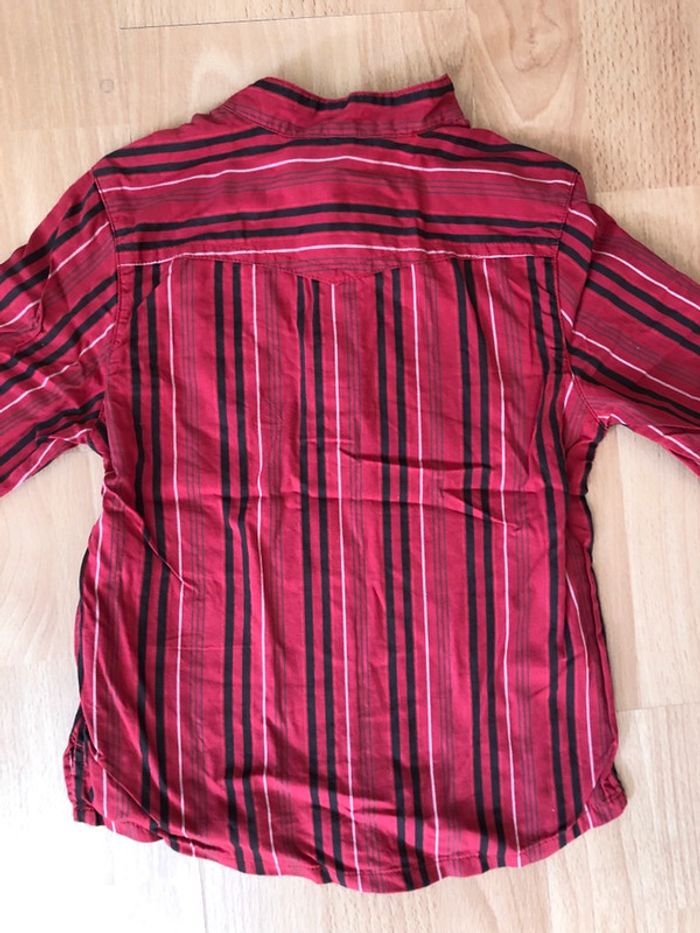 Belle chemise rouge à rayures T. 2 ans Creeks TBE - photo numéro 4