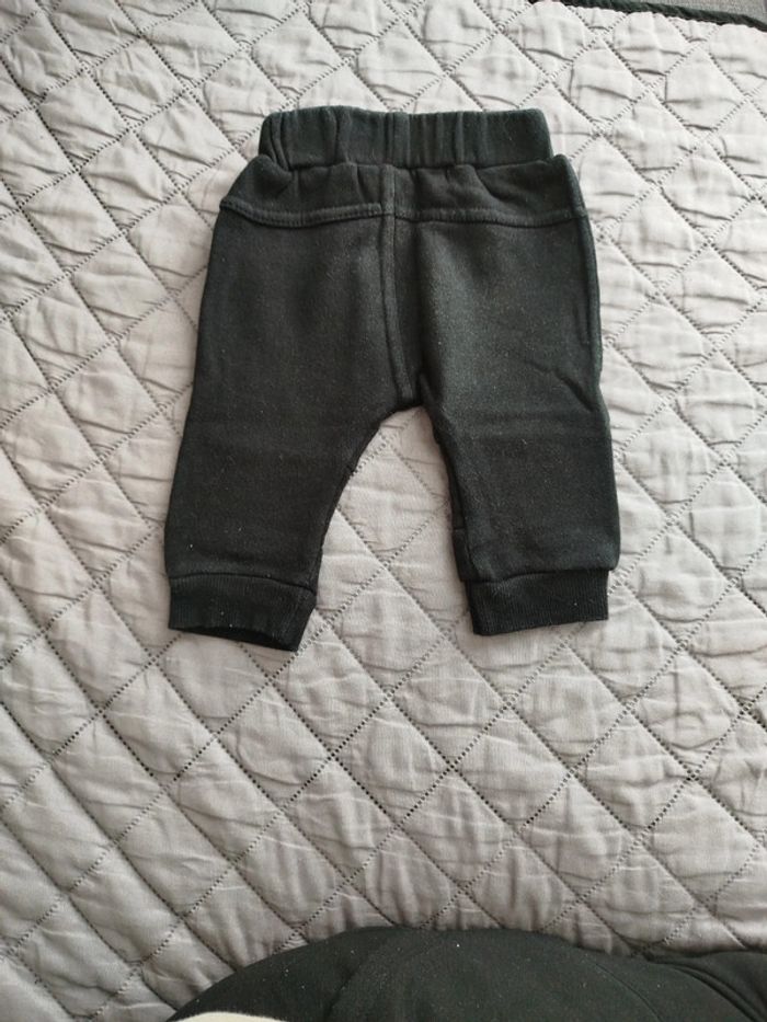 Jogging Mickey 3 mois - photo numéro 3