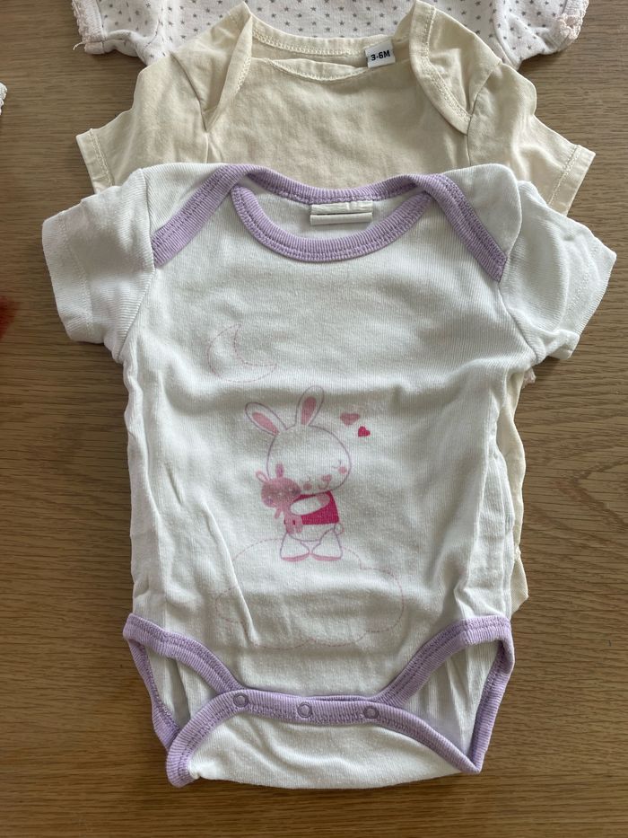 Lot 7 bodies manches courtes - photo numéro 3