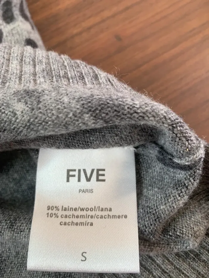 FIVE pull TS - photo numéro 6