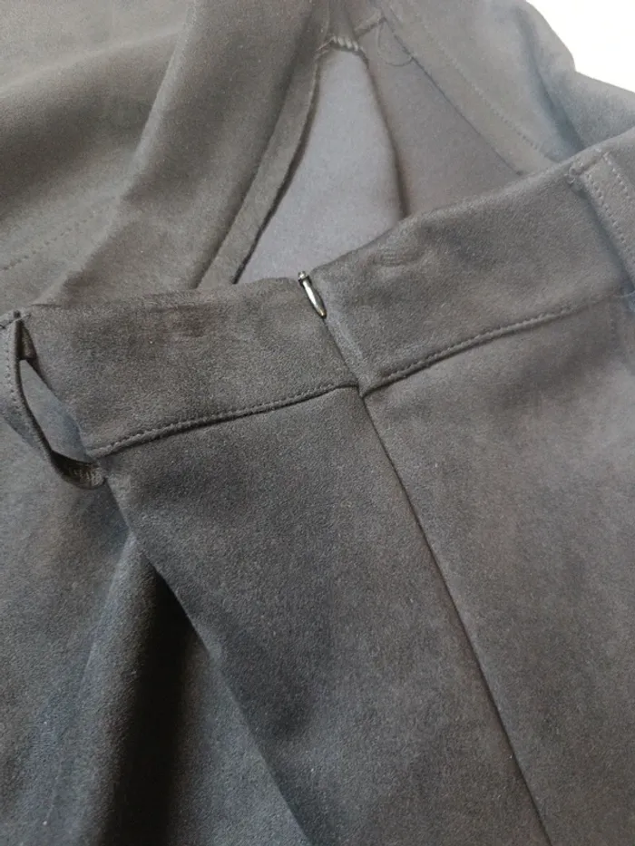 Jupe noire trapèze – Terra di Siena – Made in Italy – Taille M - photo numéro 6