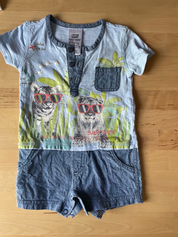 Lot des vêtements 6-12 mois - photo numéro 2