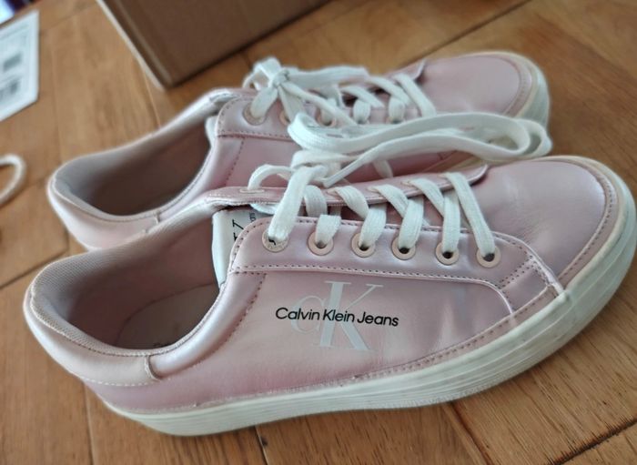 Chaussure plateforme Calvin Klein taille 40 - photo numéro 3