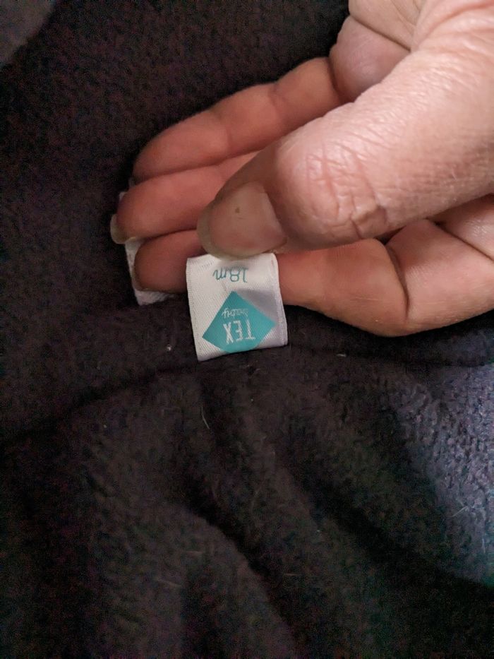 Doudoune noire t18mois - photo numéro 5