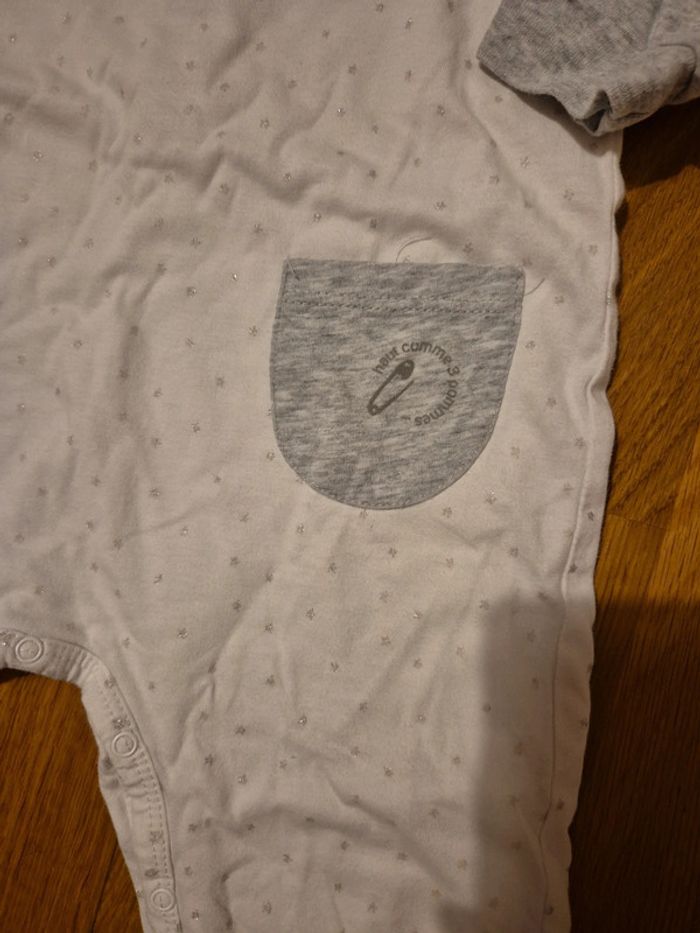 Jolie combinaison blanche étoilées taille 18 mois - photo numéro 4