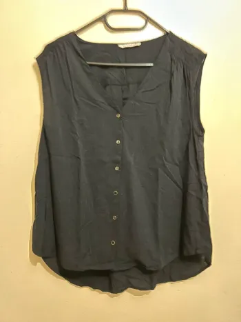 Blouse sans manches noire