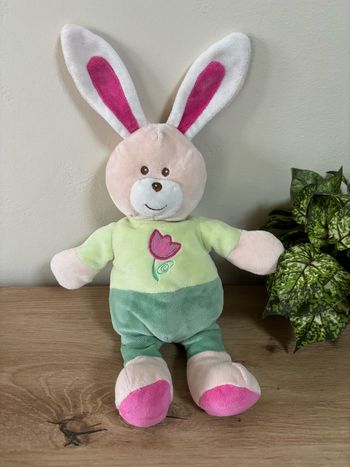 Doudou lapin vert rose tulipe ajena