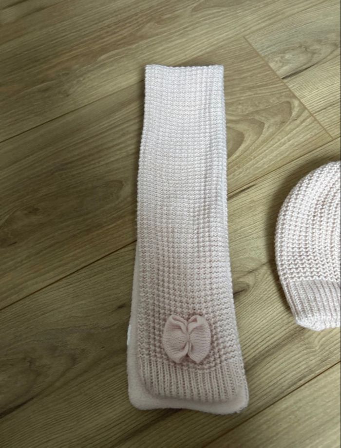 Bonnet et écharpe 6-12 mois - photo numéro 2