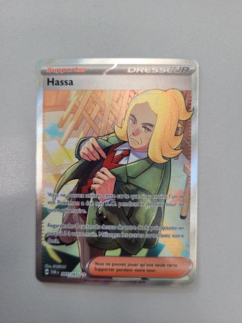Vends carte pokemon hassa 205/167 mascarade crépusculaire