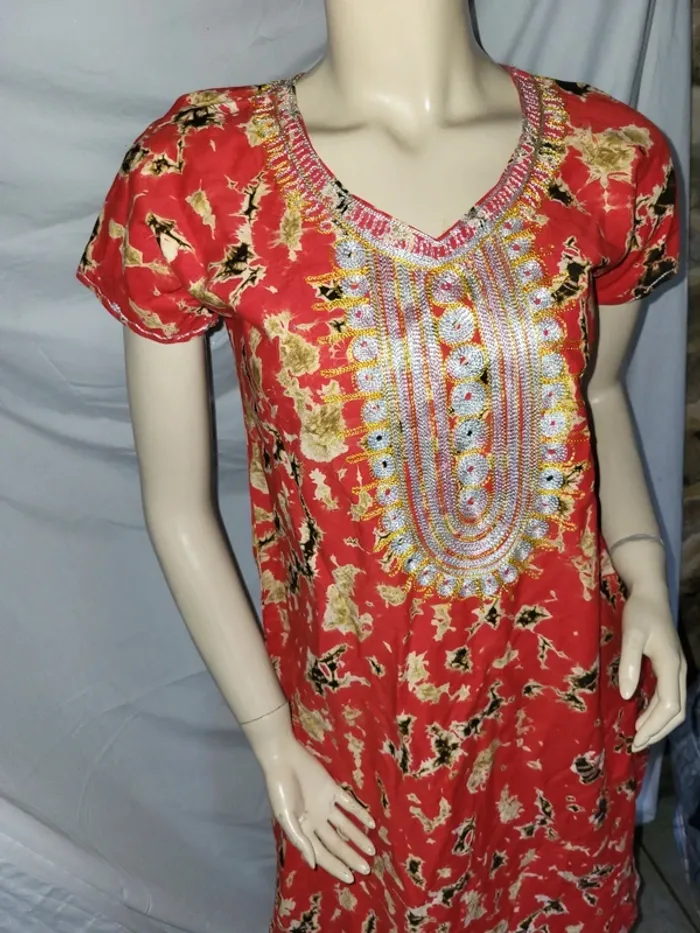 Robe traditionnelle - photo numéro 2