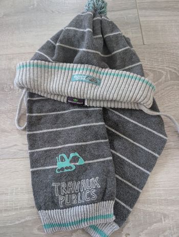 Bonnet et écharpe 