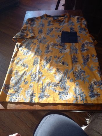 Tee-shirt manches courtes homme.