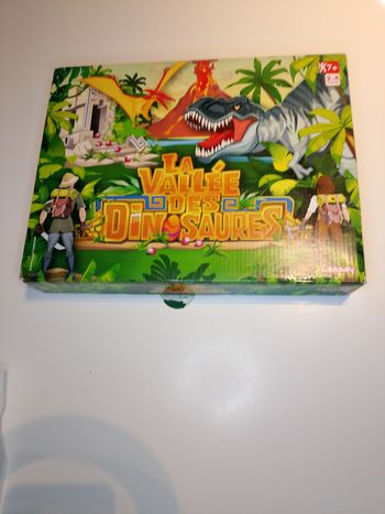 La vallée des dinosaures lansay complet