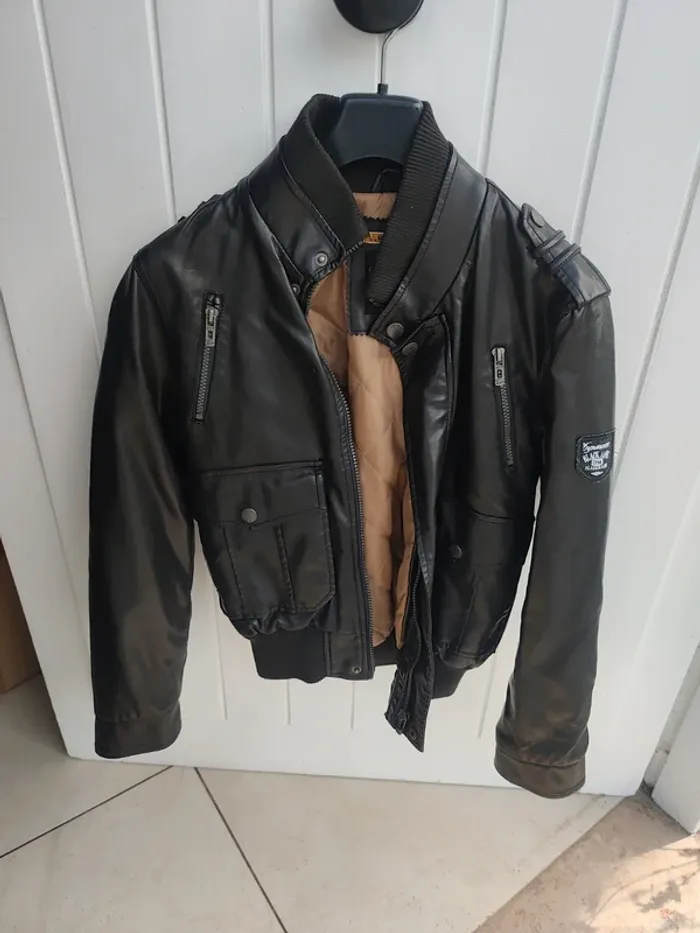 Veste simili cuir marron foncé 12 ans