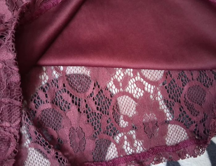 Haut en dentelle - photo numéro 3