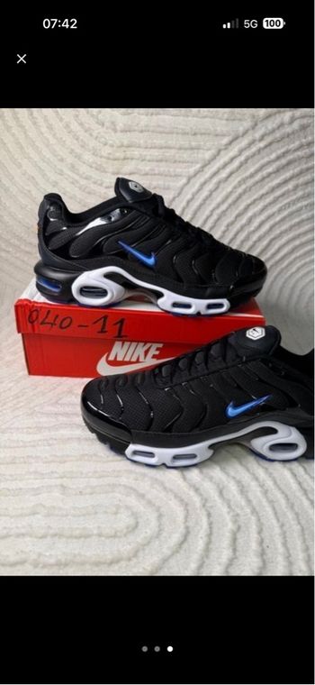 Tn taille 43