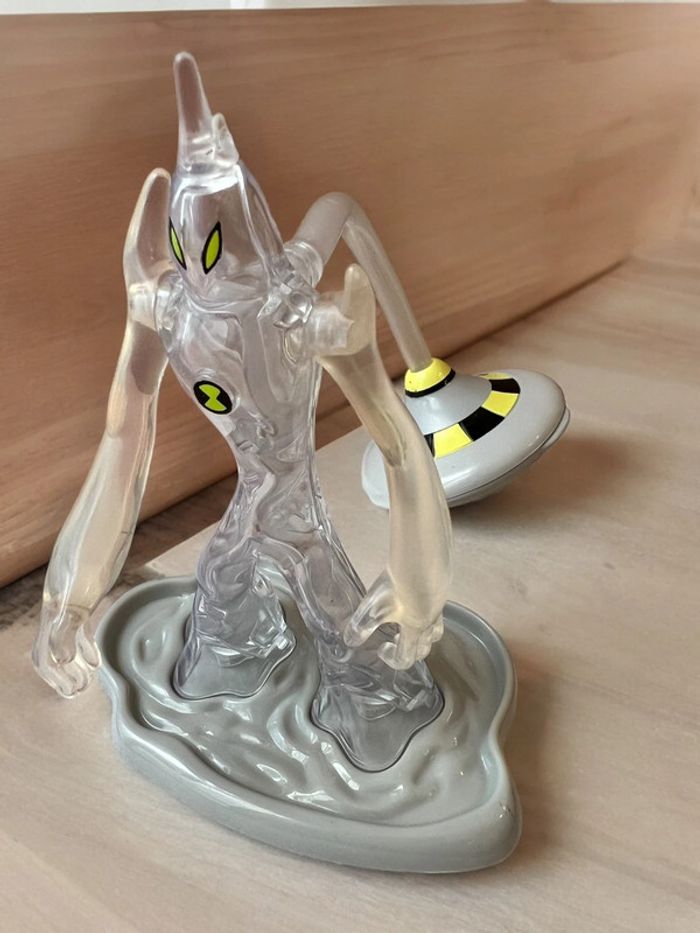 Bandai 2008 Ben 10 Alien Force Rare Deluxe Alien Goop complet avec le Glibber + socle environ 11cm