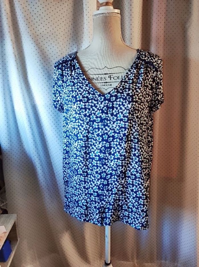 Blouse Camaieu bleu à fleurs blanches, taille 36, TBE!