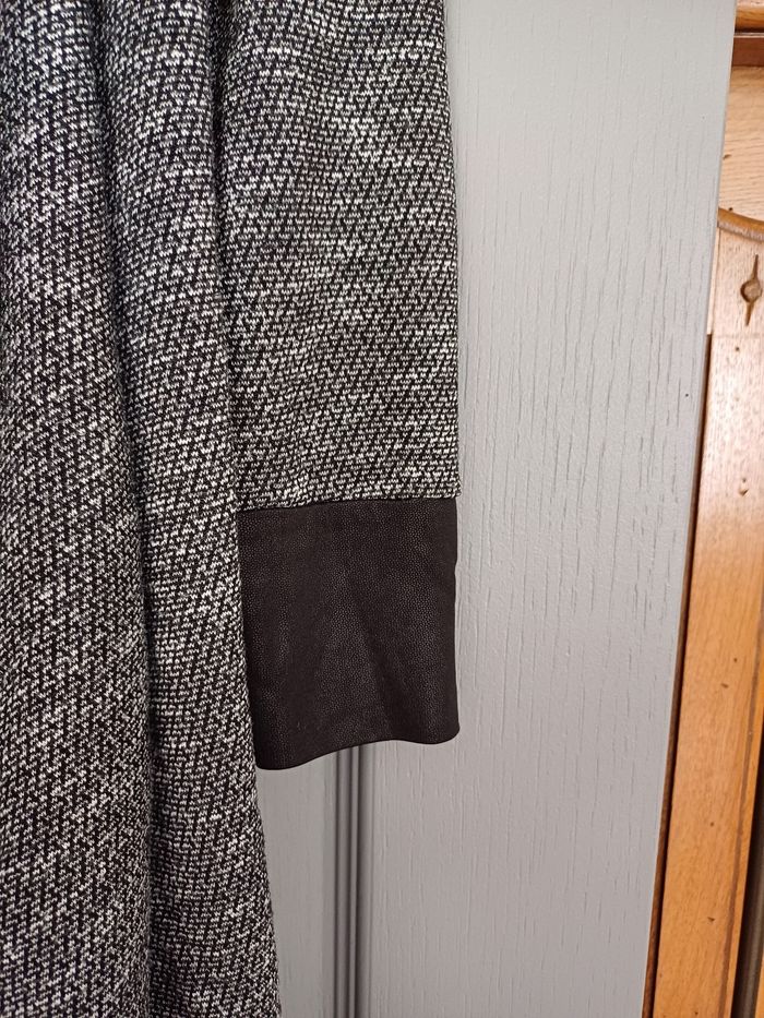 Gilet taille 2 - photo numéro 2