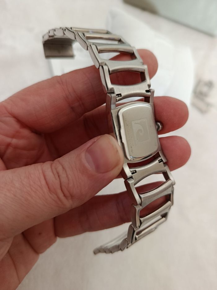 A saisir , très belle montre femme " Pierre Cardin " ! ( Bien tout lire merci) - photo numéro 7