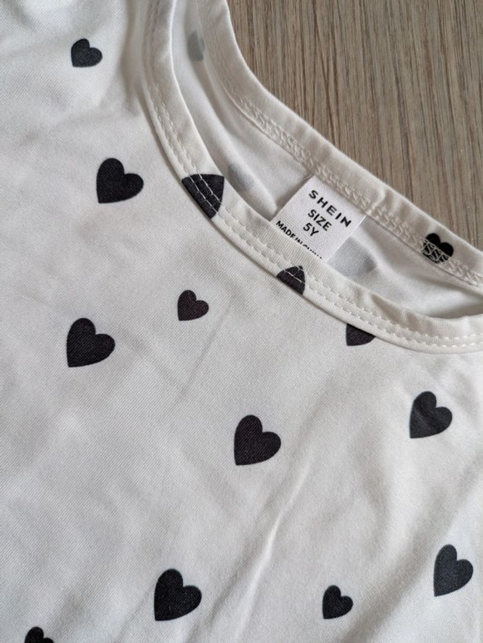T shirt ML shein 5ans - photo numéro 3