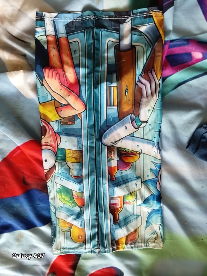 Cache cou rick et morty - photo numéro 3