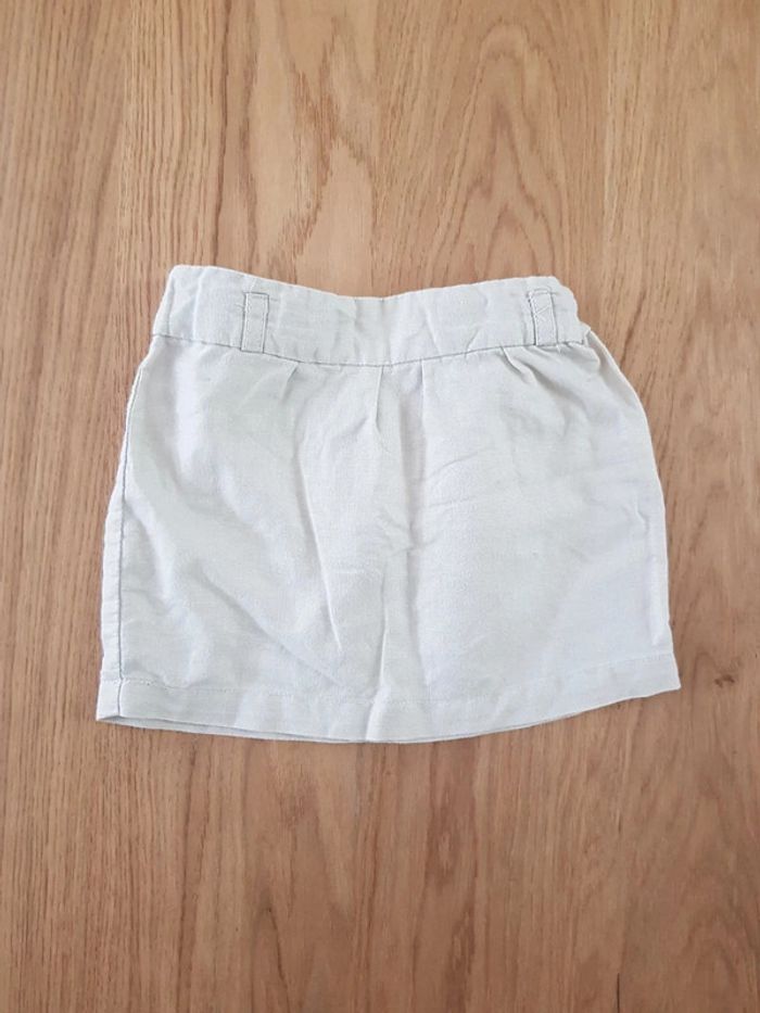 Jupe beige reflet doré taille 4 ans très bon état