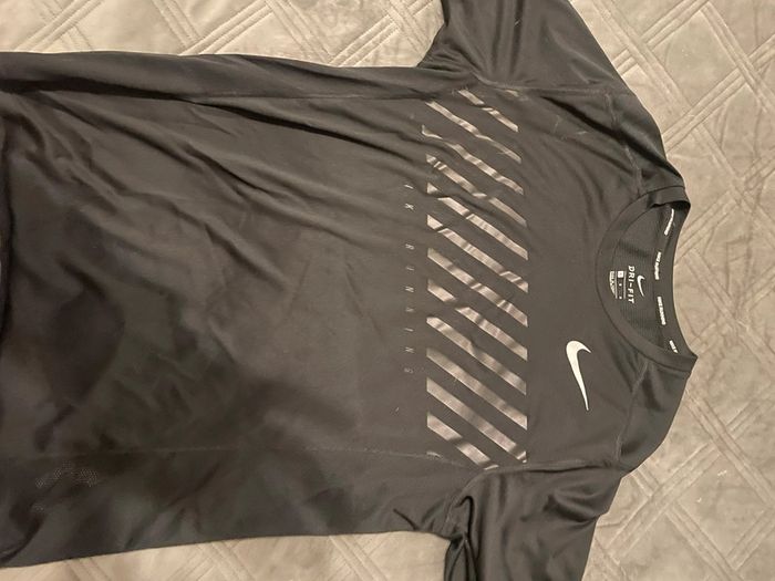 T-shirt Nike