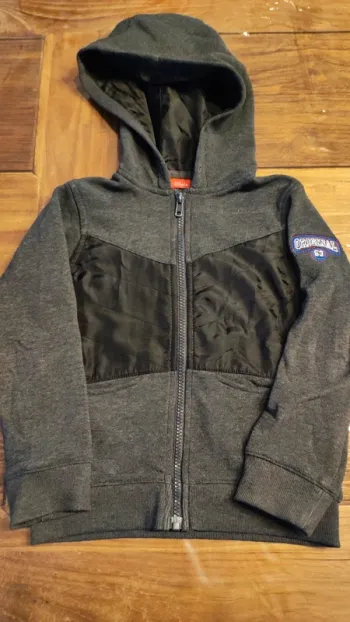 Veste gilet avec capuche