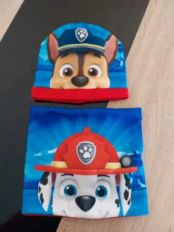 Bonnet et tour de coup