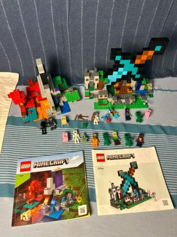 Lot Lego Minecraft 21244 21172 et figurines